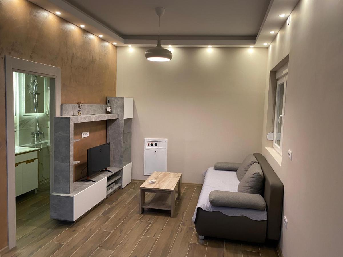 King Milans Apartment *